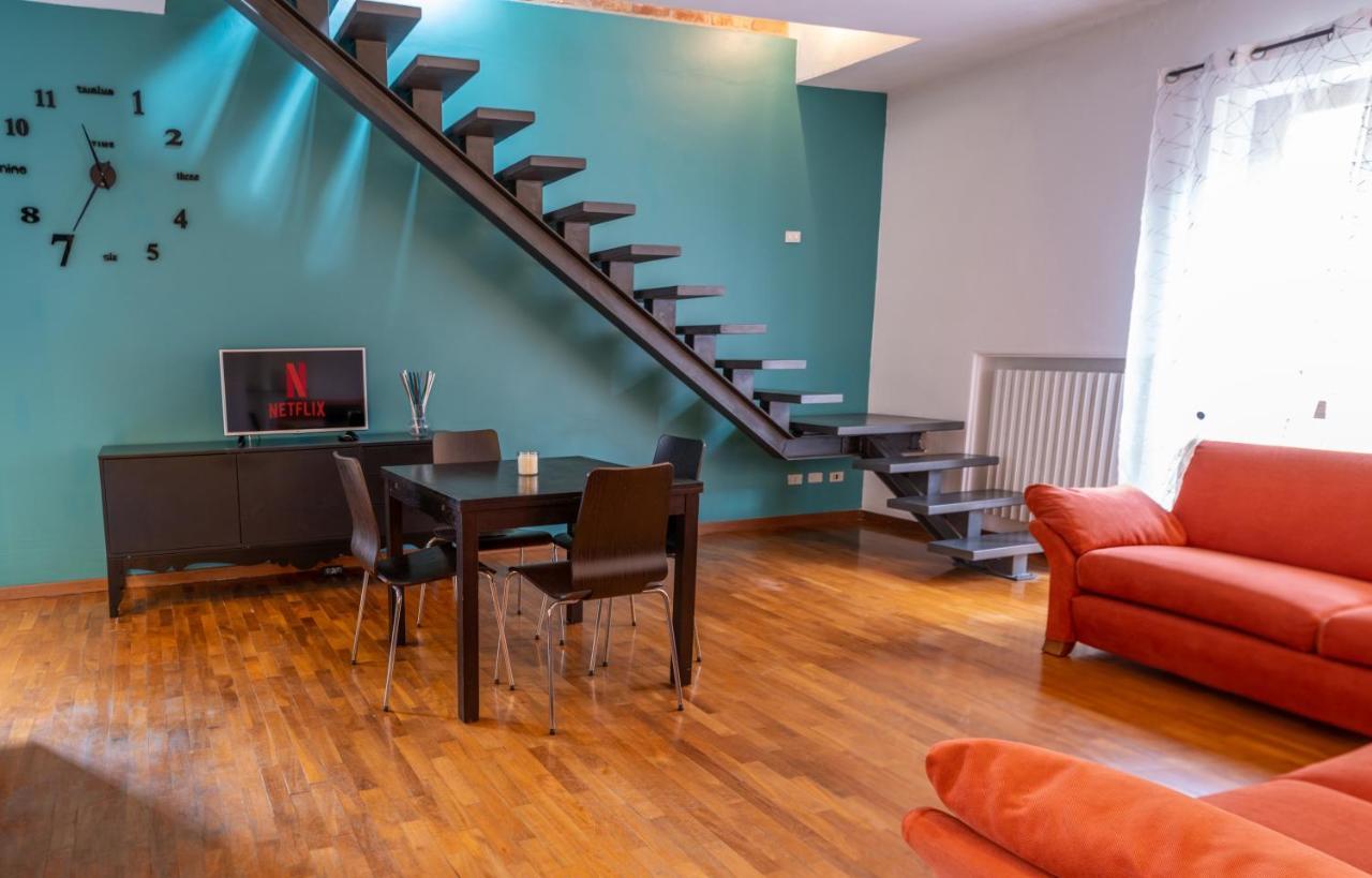 Ferienwohnung Centro Storico-Dimora Con Terrazza- Wi-Fi E Ac Asti Exterior foto