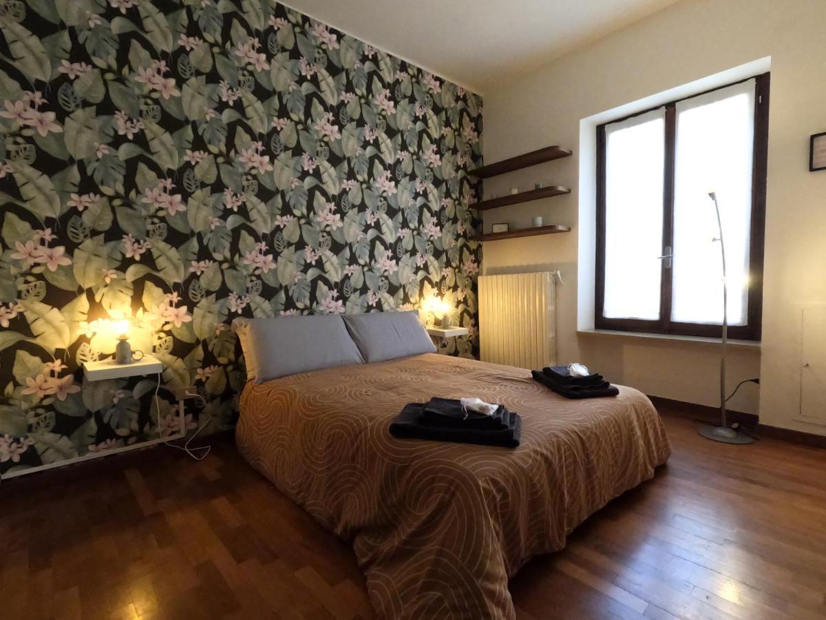 Ferienwohnung Centro Storico-Dimora Con Terrazza- Wi-Fi E Ac Asti Exterior foto