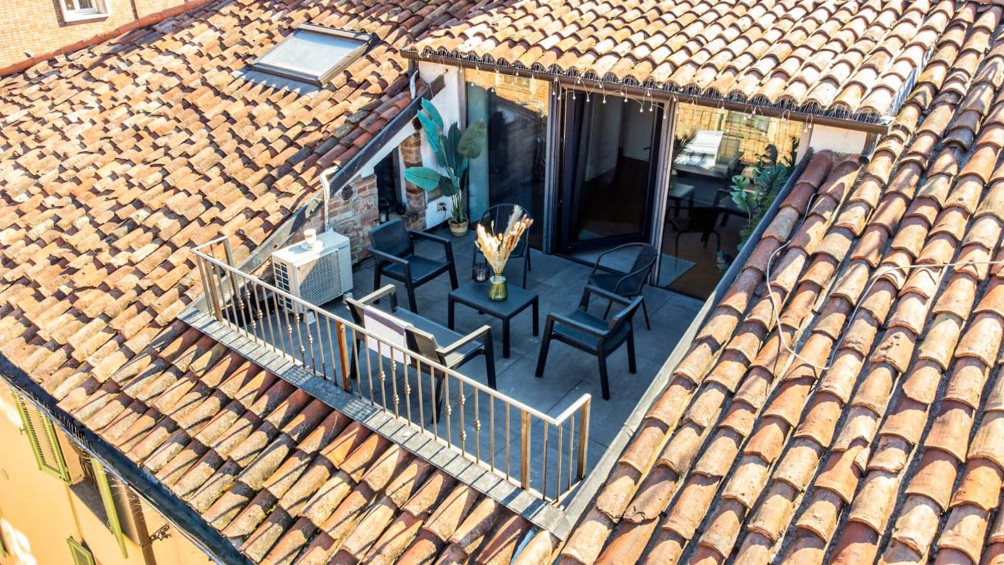 Ferienwohnung Centro Storico-Dimora Con Terrazza- Wi-Fi E Ac Asti Exterior foto